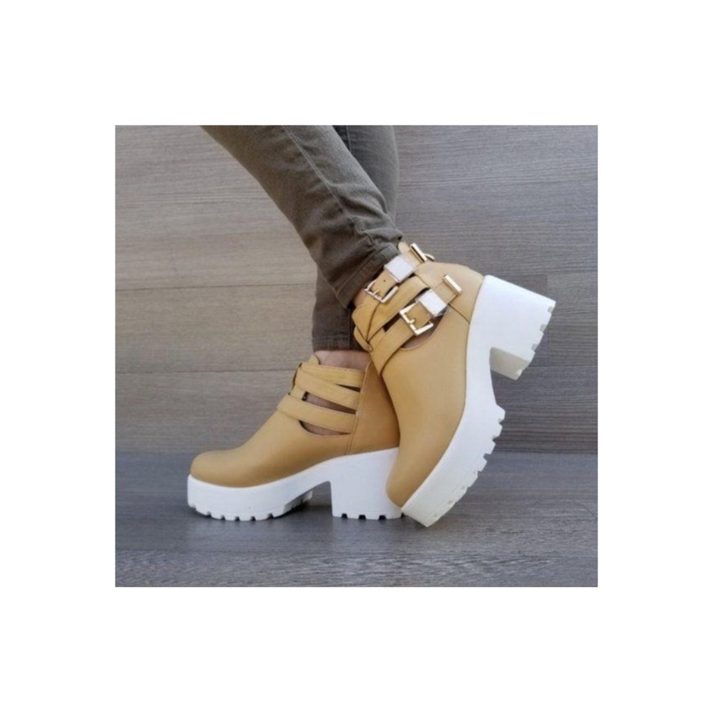 Chunky Platform Cut out Ankle Boot NWT - Picture 1 of 10